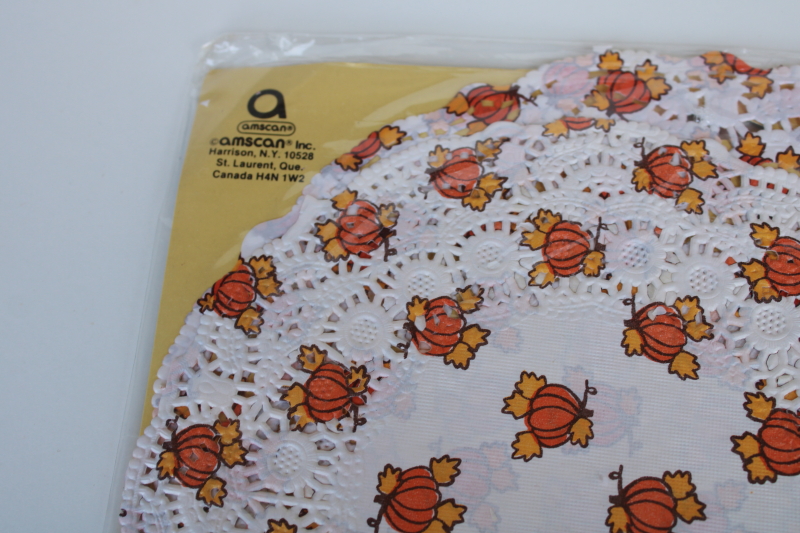 pumpkin print paper lace doilies new old stock vintage fall harvest Thanksgiving