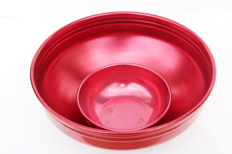 red anodized aluminum chip & dip bowls party set, mid-century vintage West Bend 