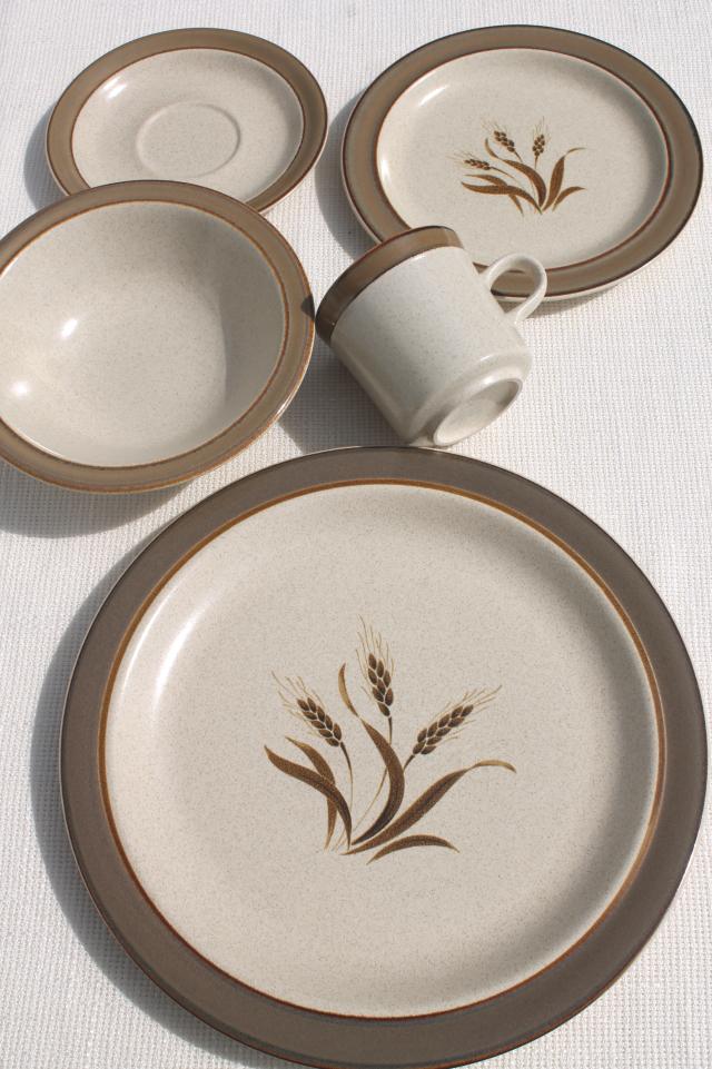 retro 70s vintage Autumn Wheat Japan stoneware pottery Sears dinnerware set for 8