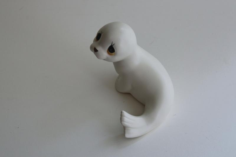 retro big eyed baby seal pup, hand painted ceramic figurine 80s 90s vintage