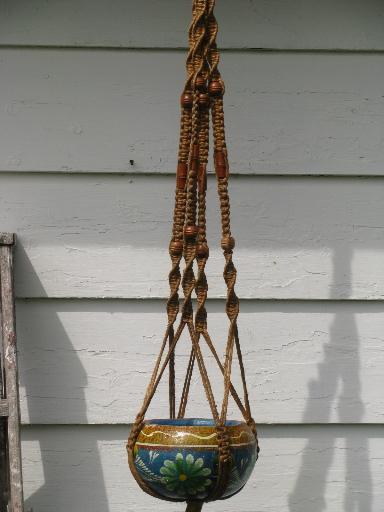 retro macrame rope plant hanger w/ hand-painted Mexican pottery pot