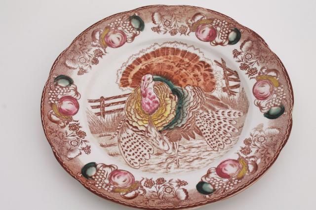 round Thanksgiving turkey plate, vintage Japan multicolored transferware china