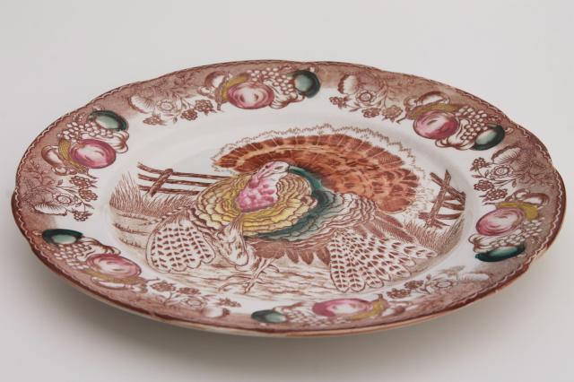 round Thanksgiving turkey plate, vintage Japan multicolored transferware china