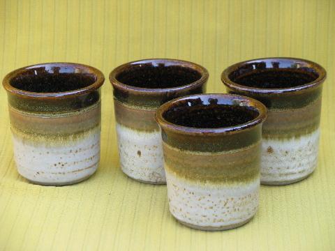 rustic 70s retro stoneware pottery pitcher and tumblers, brown band drip