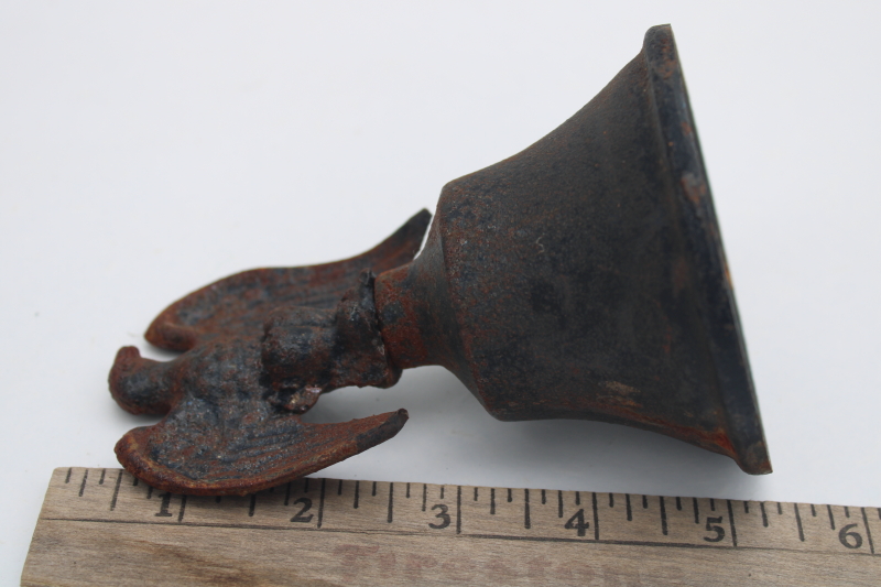 rusty old cast iron bell w/ Federal eagle, primitive style vintage Americana bicentennial