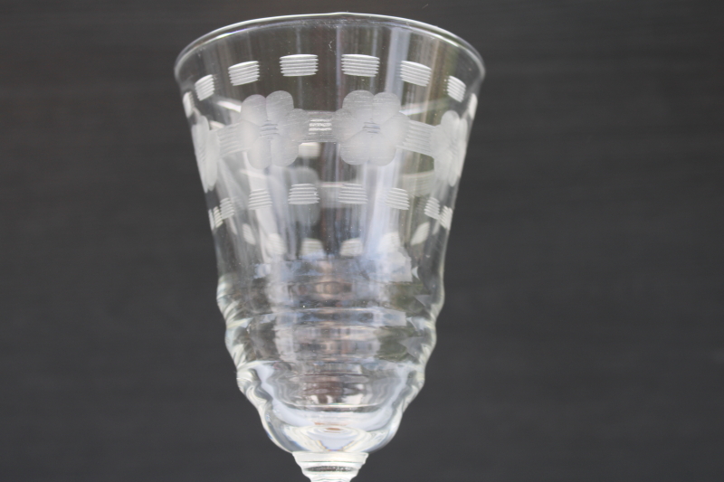 set of 4 vintage Rock Sharpe water glasses, tall goblets stem 3005 10 flowers w/ dashed line