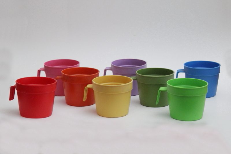 plastic rainbow colored cups in set