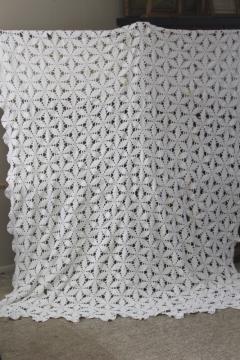 shabby cottage chic vintage crochet bedspread, white cotton lace spread w/ star pattern