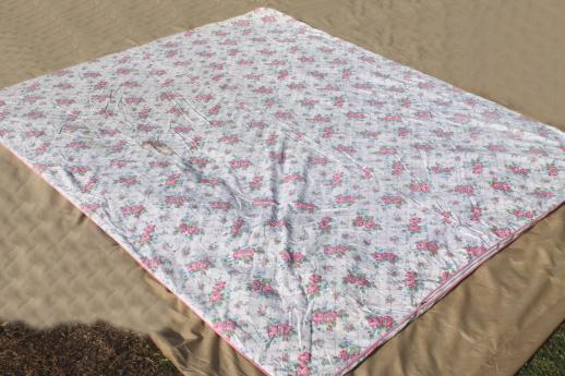 shabby vintage tied quilt w/ old cottage rose floral print cotton comforter cove