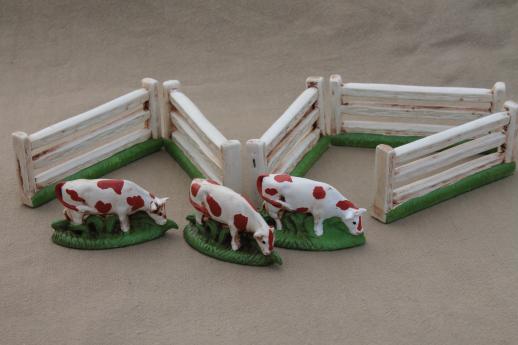 tiny cows & farm fence for putz scene, vintage chalkware figures, miniature dairy herd