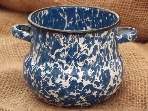 tiny old blue & white enamelware pot, one cup size cauldron shape sugar bowl 