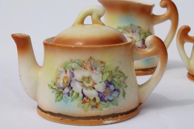tiny old cottage style tea pot set, vintage Czechoslovakia china teapot, cream & sugar