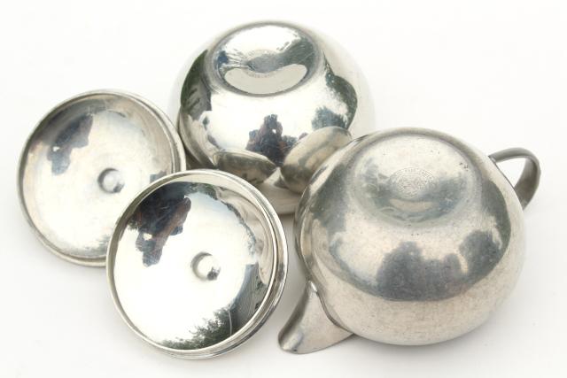 tomato figural pewter cream and sugar set, vintage Queen Art Pewter Brooklyn NY