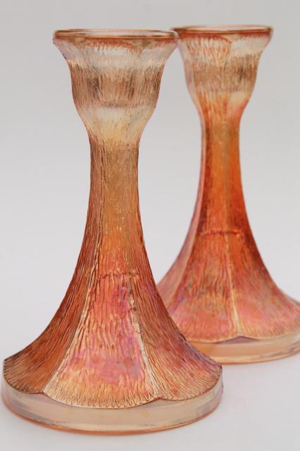 tree bark pattern glass candlesticks, vintage marigold iridescent carnival glass