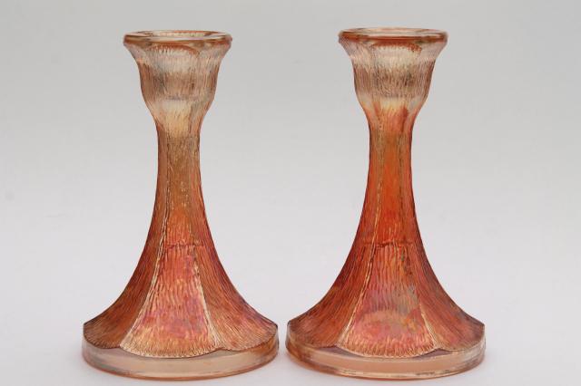 tree bark pattern glass candlesticks, vintage marigold iridescent carnival glass