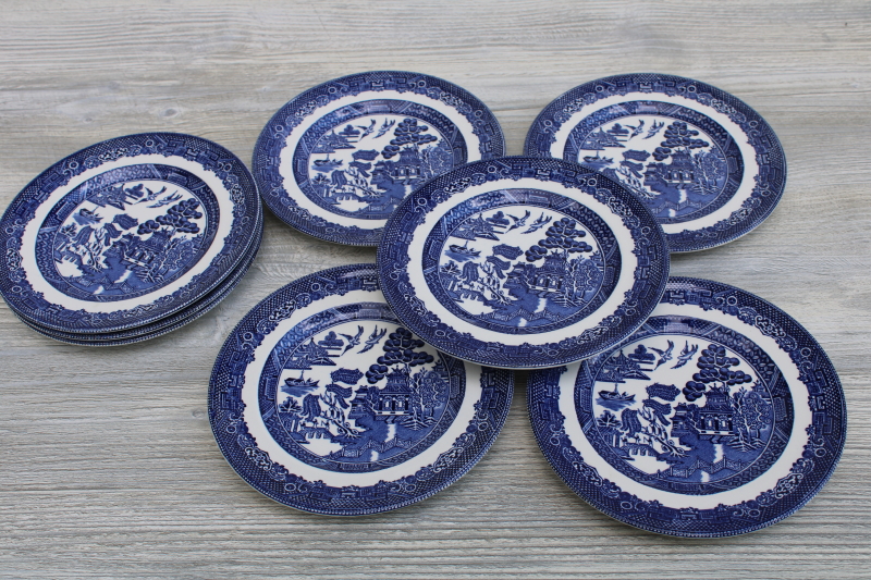 The Vintage Laundry — BLUE WILLOW JAPAN BREAD AND BUTTER PLATES