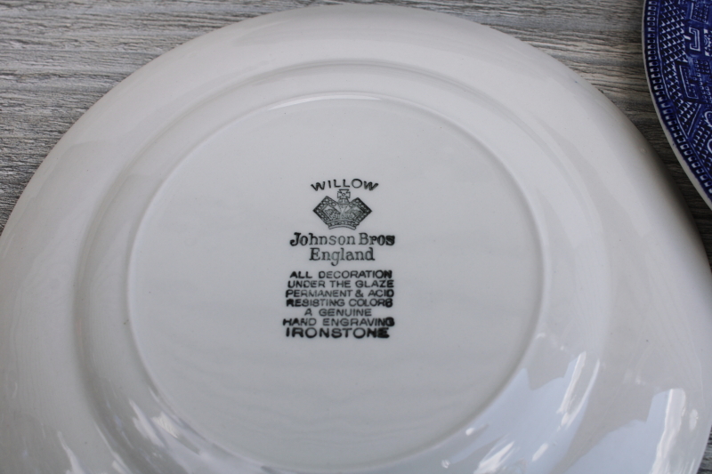 The Vintage Laundry — BLUE WILLOW JAPAN BREAD AND BUTTER PLATES