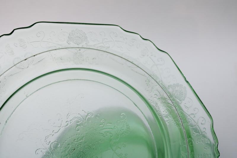 uranium glow vintage green depression glass plates, Hazel Atlas Florentine poppies