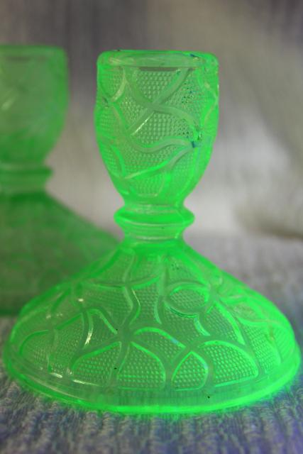 uranium green depression glass, art deco vintage Imperial crackle glass candlesticks