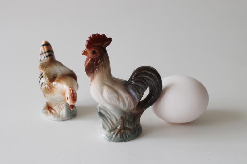 vintage Ardalt bone china hen & rooster chickens S&P shakers, made in Taiwan
