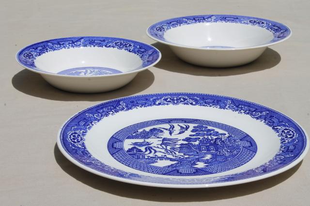 vintage Blue Willow china, large round cake platter or chop plate & serving bowls