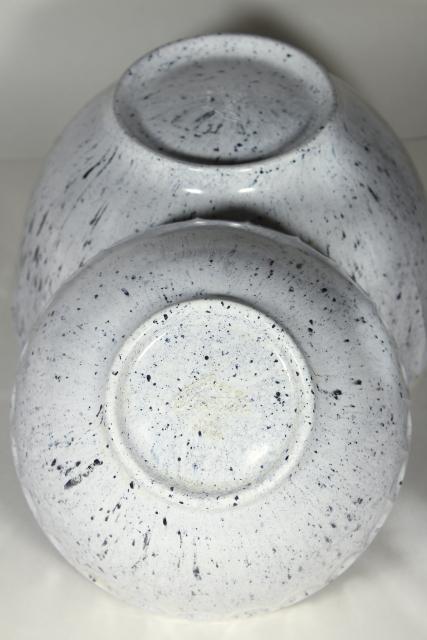 vintage Boonton melmac confetti mixing bowls, mod black and white spatter melamine