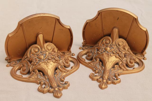 vintage Cameo Creations gold rococo plastic wall mount bracket shelves