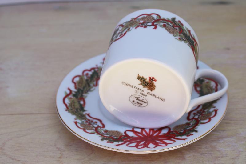 vintage Christmas Garland holiday china cup & saucer set, Andrea by Sadek Japan