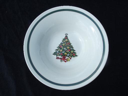 vintage Christmas Tree holiday dishes, Mt. Clemens pottery soup bowls