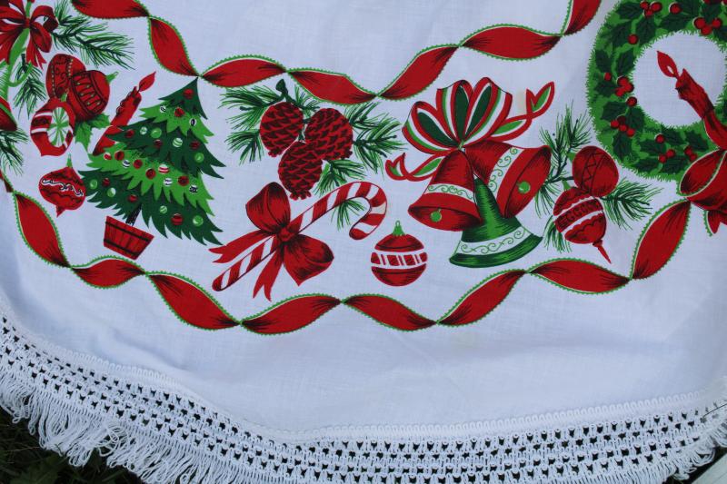 vintage Christmas print cotton tablecloth, round fringed cloth for party or patio table
