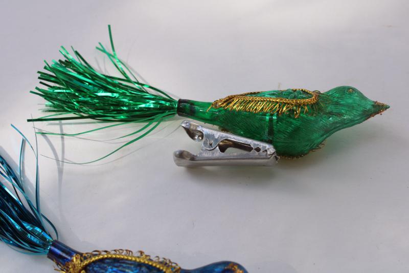 vintage Christmas tree ornaments, clip on hard plastic birds w/ tinsel tails