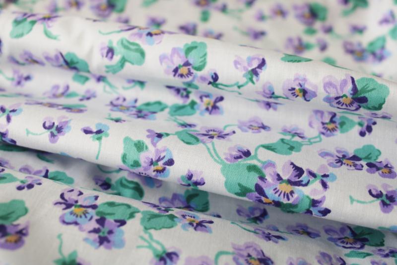 vintage Daisy Kingdom violet print cotton fabric, purple violets floral