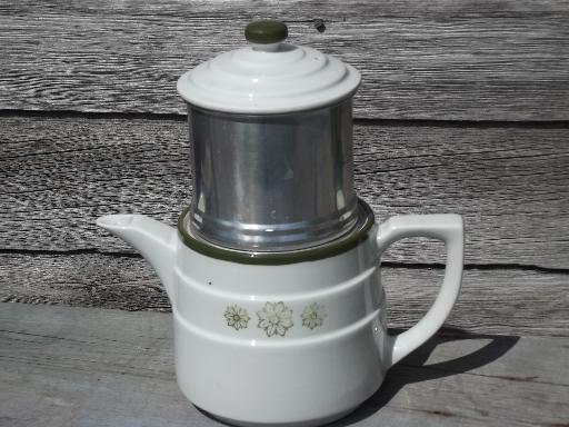 https://www.laurelleaffarm.com/item-photos/vintage-DripoLator-coffee-maker-filter-basket-and-ironstone-china-pot-Laurel-Leaf-Farm-item-no-k51120-1.jpg