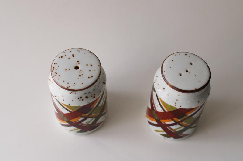 vintage Enesco Japan S&P set, plaid stoneware shakers Suntrails pattern