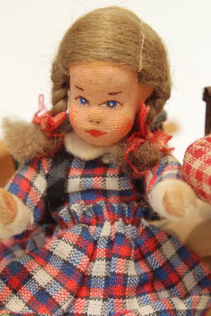 Personnage maison de poupée Erna Meyer Lisa