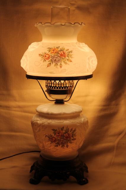 vintage Fenton milk glass lamp, puffy rose w/ roses lampshade & lighted base