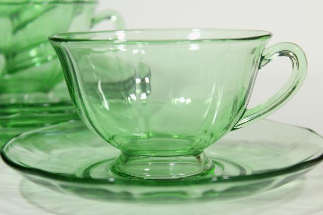 vintage Fostoria Fairfax green glass tea cups & saucers, elegant depression glass