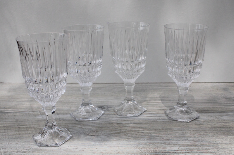 vintage Fostoria Heritage wine glasses, set of 4 goblets heavy crystal stemware