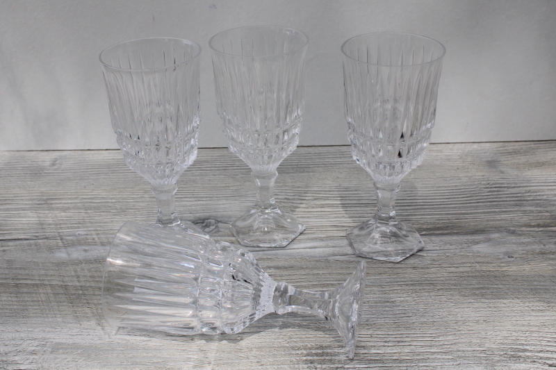 vintage Fostoria Heritage wine glasses, set of 4 goblets heavy crystal stemware