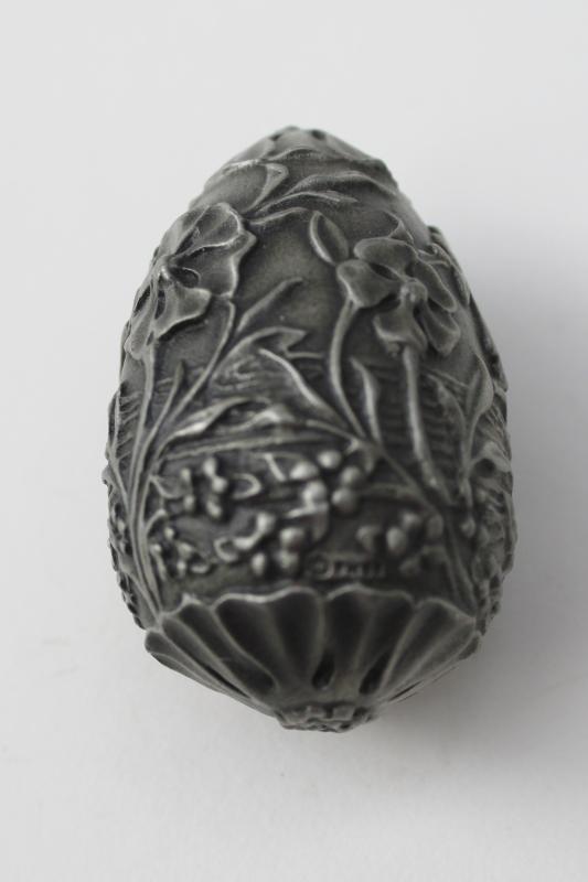 vintage Franklin Mint Easter egg w/ rabbit, solid pewter cast metal miniature egg