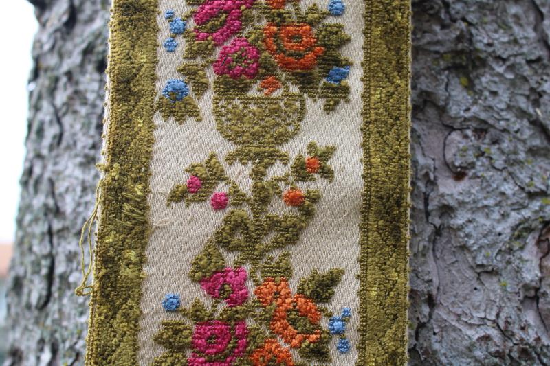 vintage French cotton tapestry bell pull w/ tassel, flower baskets design