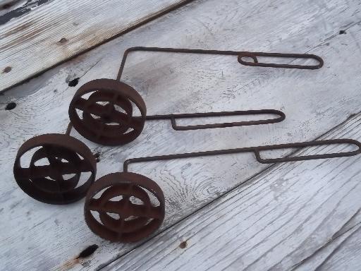 vintage Griswold rosette / timbale irons for cookies and patty molds