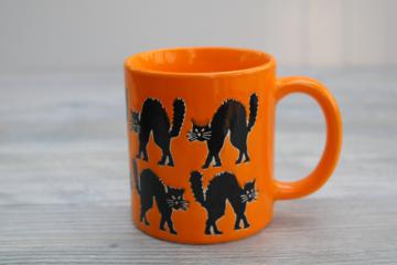 vintage Halloween black cat orange ceramic mug, Relpo coffee cup w/ scaredy cats