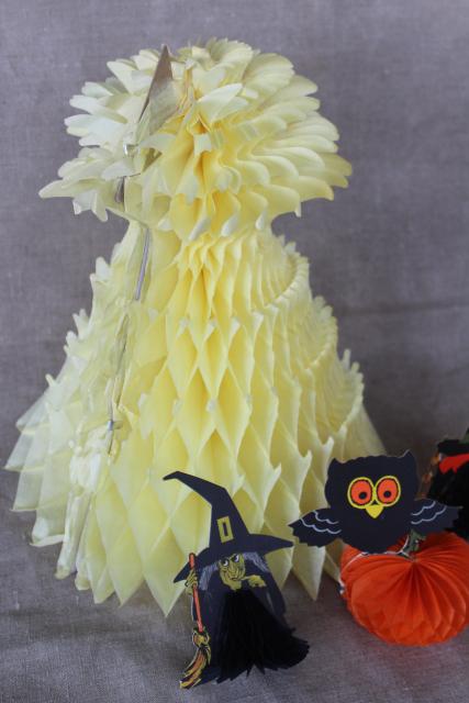 vintage Halloween party die cuts honeycomb paper decorations, Japan, Beistle, Hallmark