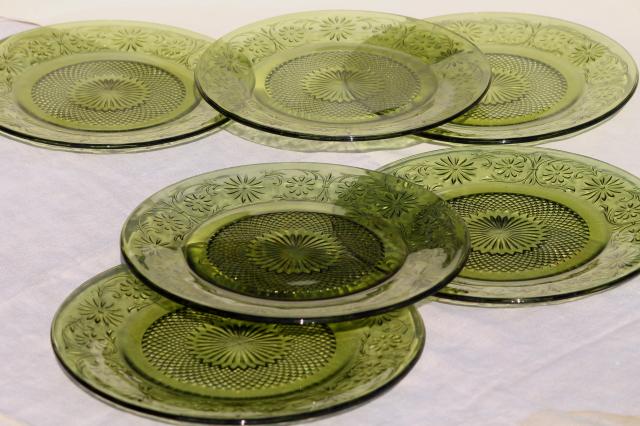 vintage Indiana daisy pattern glass dinner plates set of 6, avocado green glassware
