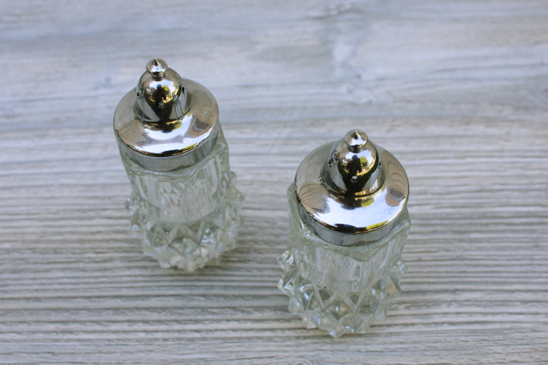 vintage Indiana diamond point crystal clear glass S&P shakers w/ chrome plastic lids