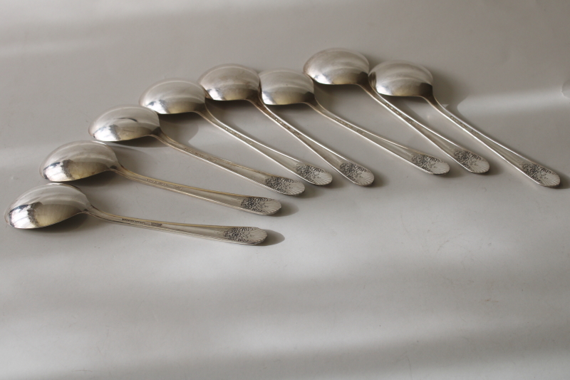 vintage International silver plate Silver Mist Marigold round bowl cream soup spoons