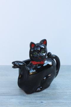 vintage Japan black cat teapot wall pocket planter, hand painted ceramic redware