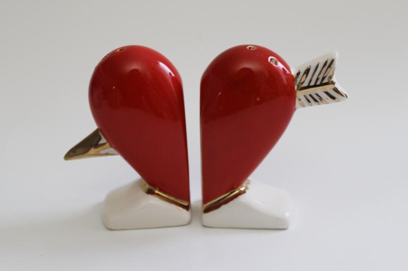 vintage Japan hand painted ceramic S&P set, Valentines day shared heart w/ arrow