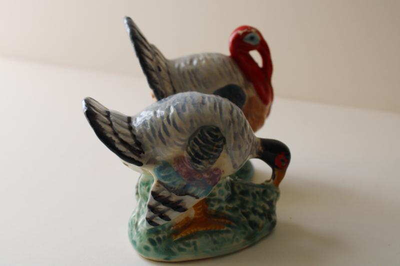 vintage Japan hand painted ceramic S&P shakers, Thanksgiving turkey tom & hen